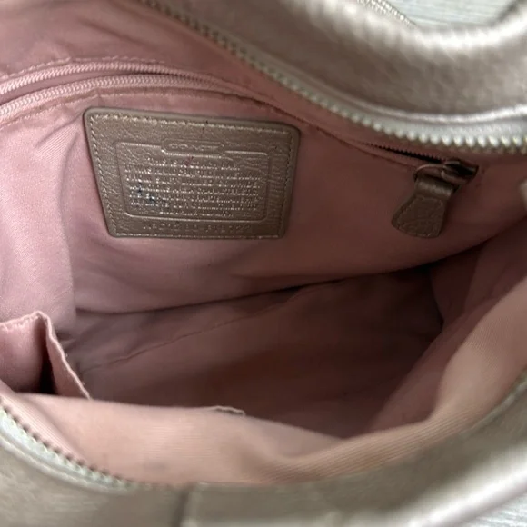 Coach metallic champagne silver pebbled leather chain duffle convertible handbag - Picture 11 of 13